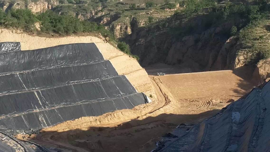 91香蕉视频下载地址膜防滲技術方案可以有效防止和解決防滲效果